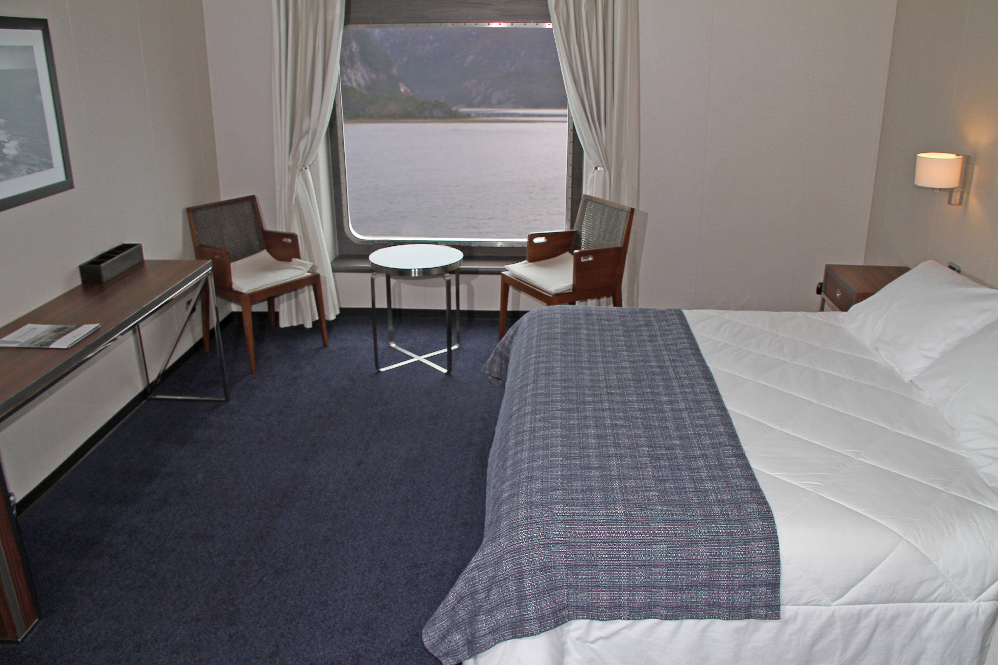 Australis Stella Australis Cabin aa-sup1.jpg